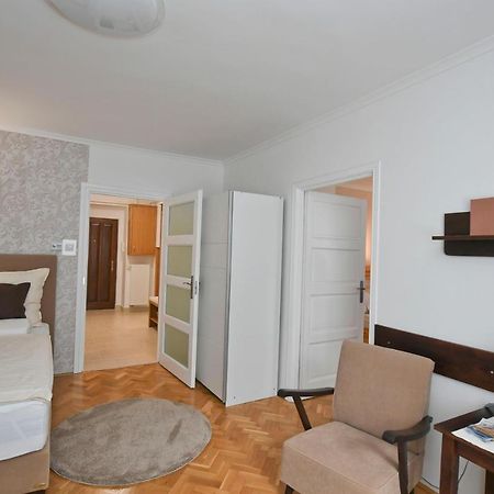 Vicente'S Apartment Έγκερ Εξωτερικό φωτογραφία