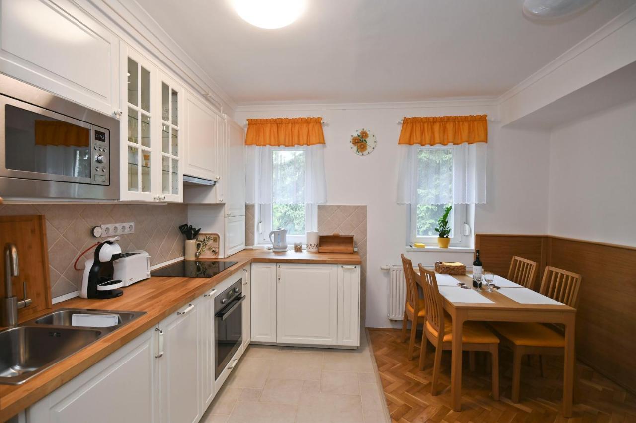 Vicente'S Apartment Έγκερ Εξωτερικό φωτογραφία